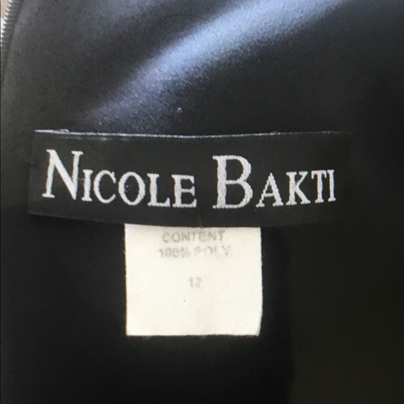 Very nice dress - Picture 5 of 8